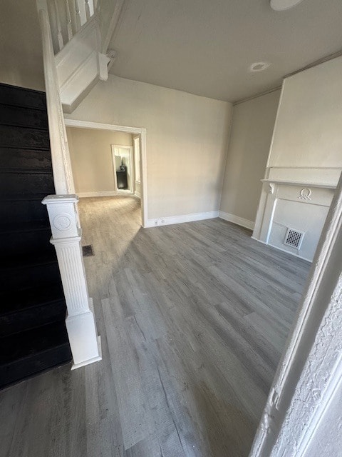 Building Photo - 918 E 17th St