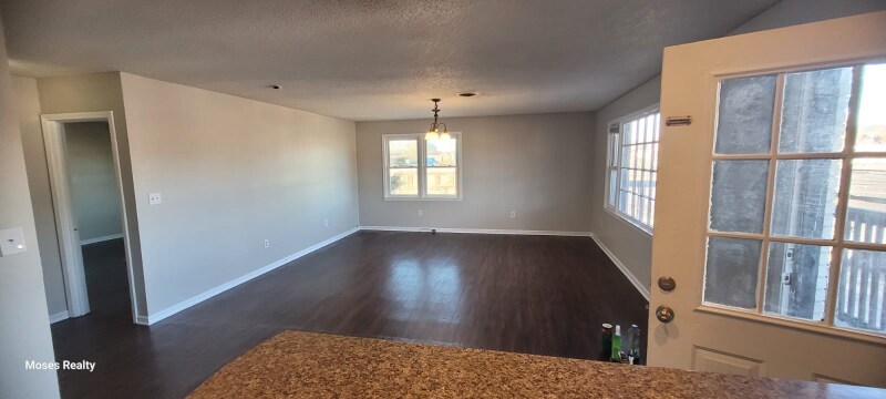 Building Photo - 1603 N Main St