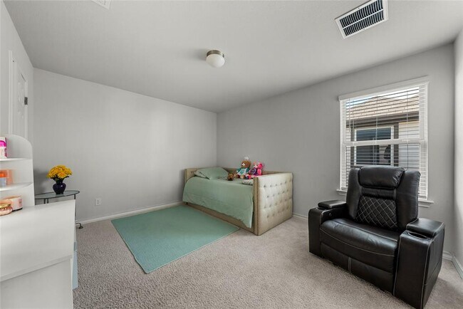Building Photo - 365 Capstone Rd