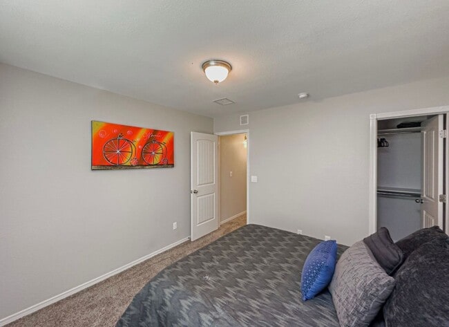 Building Photo - Westside area Rental (Completely Furnished) Beautiful 3 bed/2.5 baths