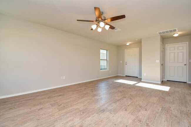 Building Photo - 23410 Briarstone Hbr Trl