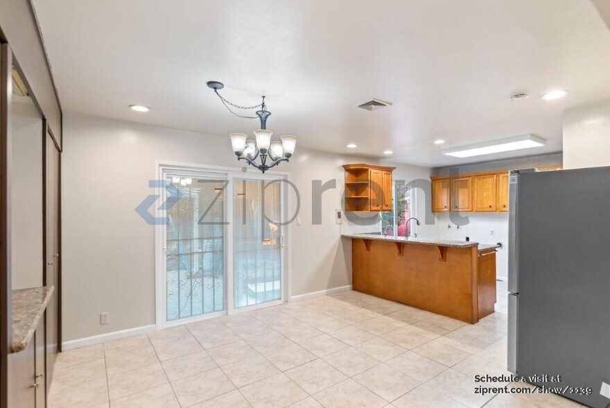 Building Photo - 685 Carmar St