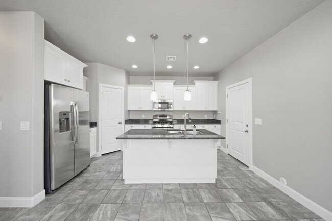 Building Photo - 3629 S Atlanta Ln
