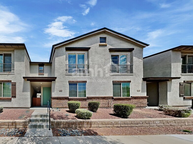 Primary Photo - 20690 W Stone Hill Rd