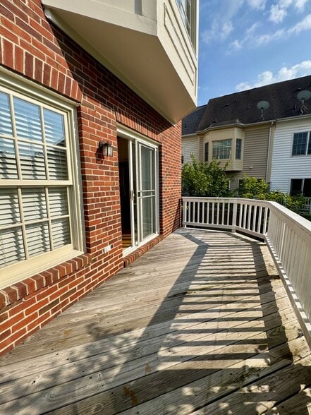 Building Photo - 503 Casey Ln