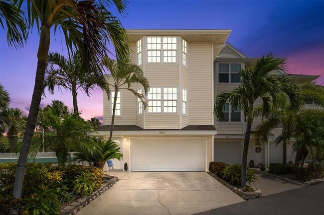 Primary Photo - 9201 Captiva Cir