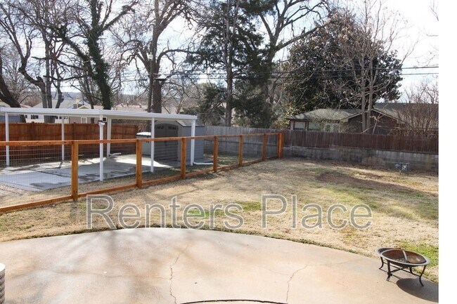 Building Photo - 5502 S Owasso Ave