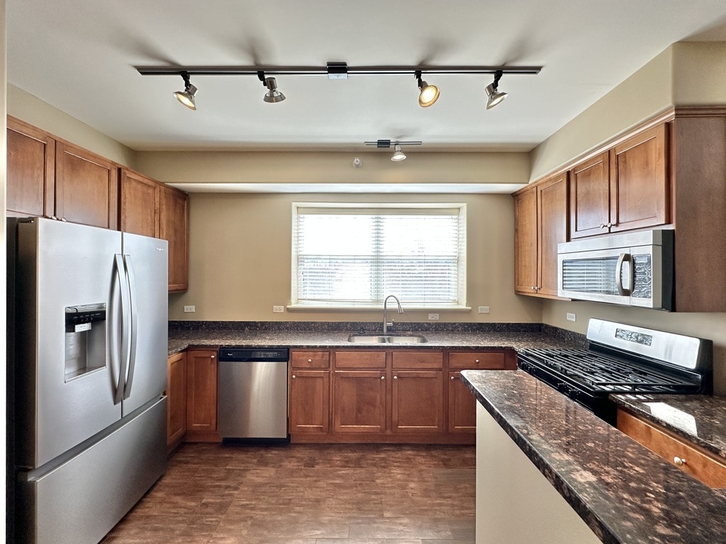 Building Photo - 2 Itasca Place