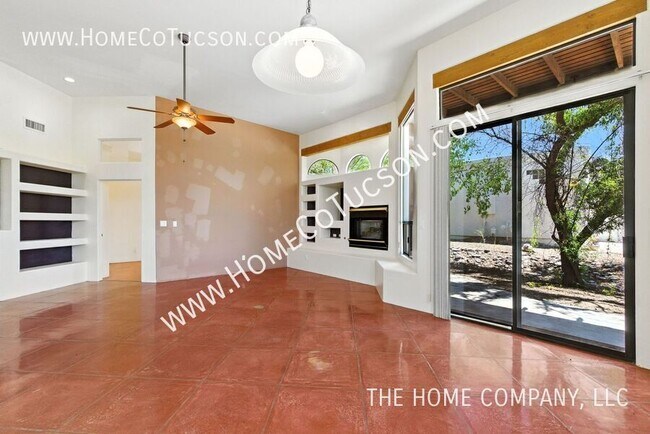 Building Photo - 1921 S Doubletree Ln