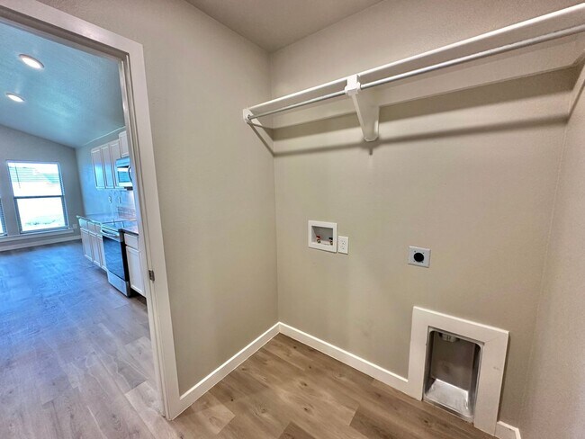 Building Photo - 3 bed/2 bath: Bell Farms AVAILABLE AUGUST!