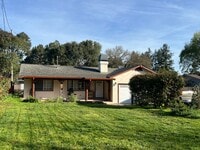 Building Photo - Come check out this Beautiful Country Home...