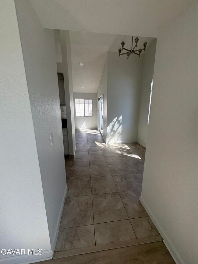 Building Photo - 2137 Estrella Ct