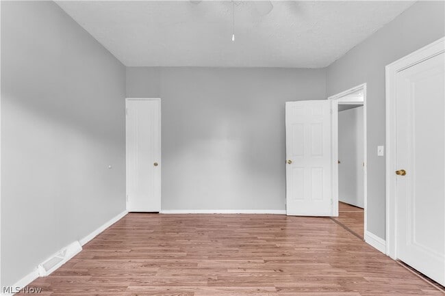 Building Photo - 3624 Archwood Ave