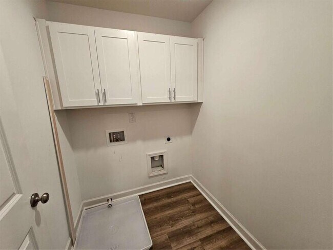 Building Photo - 3615 Silvery Wy