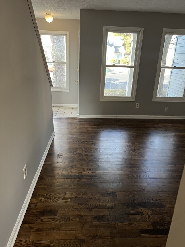 Building Photo - 2259 Wellington Cir