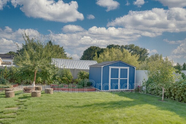 Building Photo - 1270 Tamarindo Ln