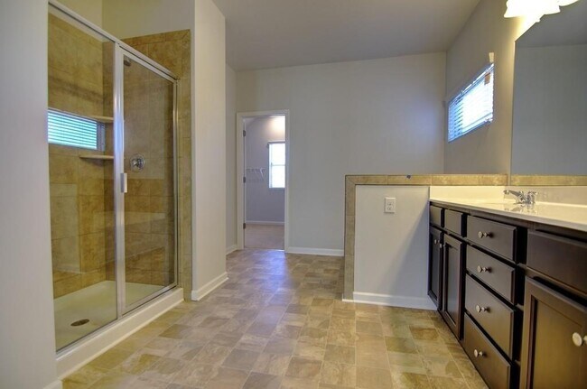 Building Photo - 2596 Sori Dr