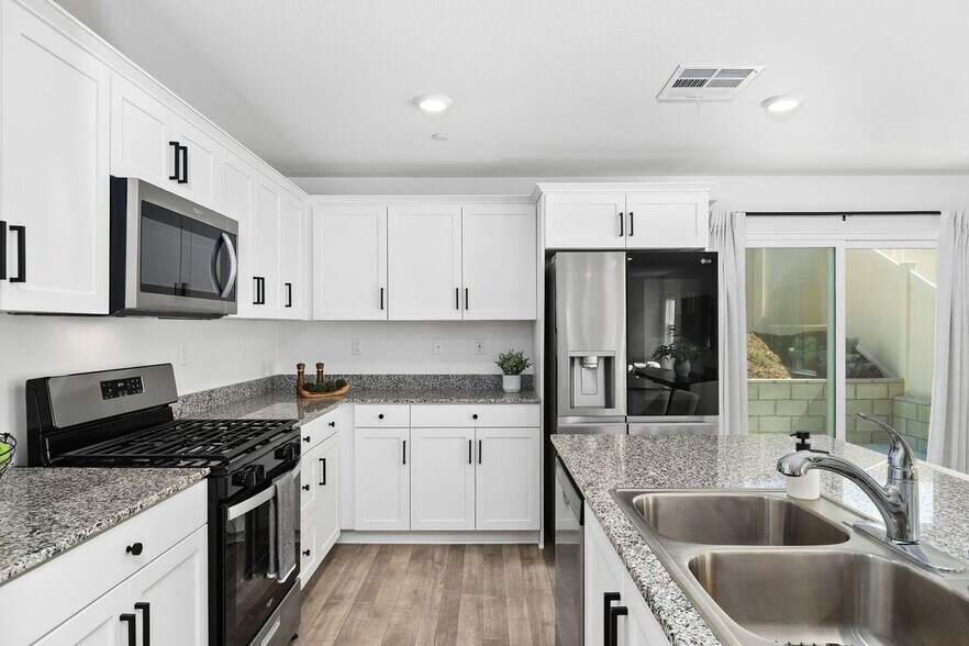 Building Photo - 28876 Camaro