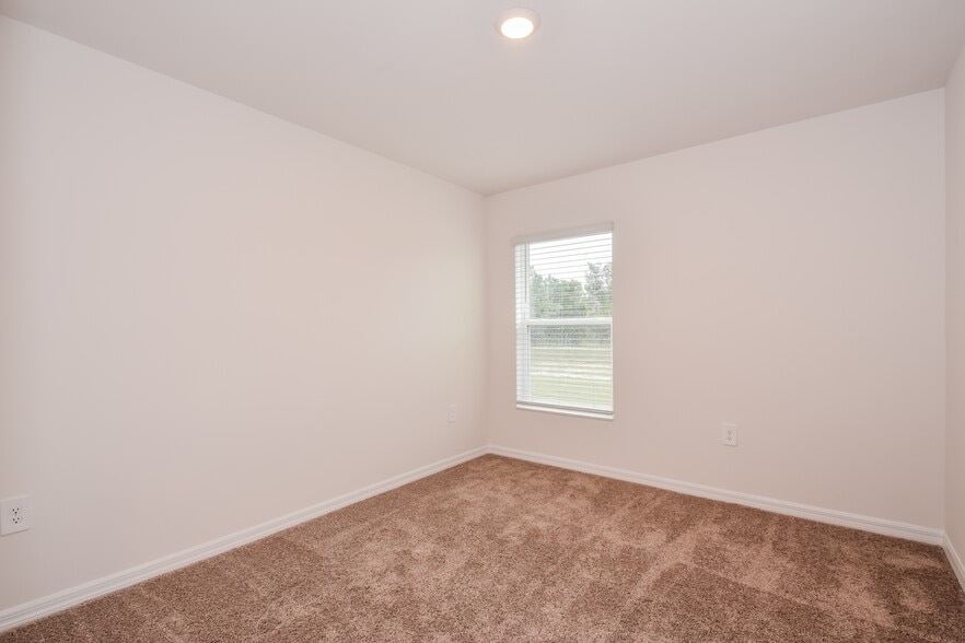 Building Photo - 871 Youngreen Dr