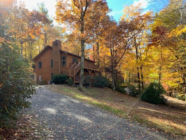 Building Photo - 253 Briar Rose Trl