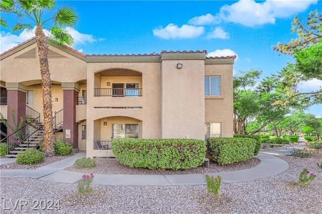 Building Photo - 7885 W Flamingo Rd