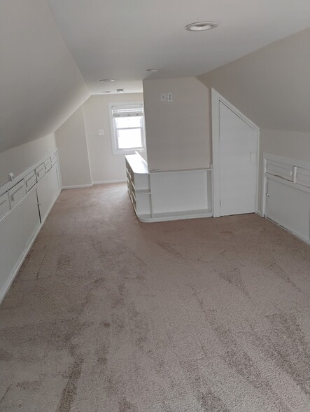 Building Photo - 4222 Elderon Ave