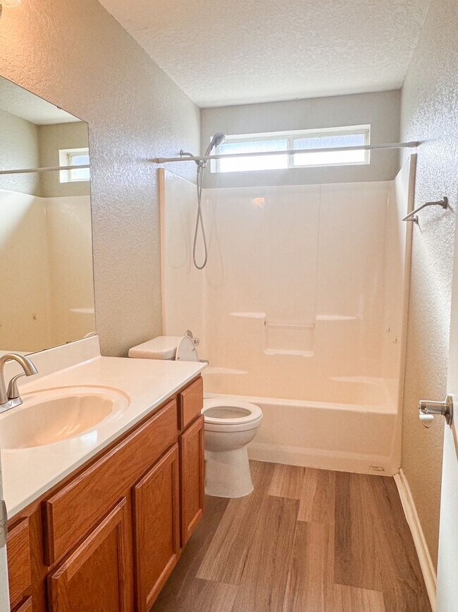 Building Photo - Updated Rental Home in Greater Killeen!