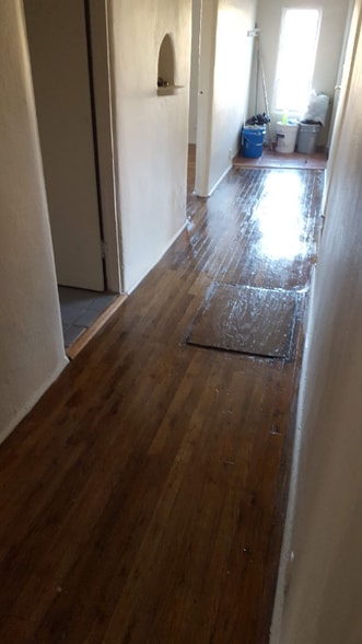 Building Photo - 126 Fiesta St