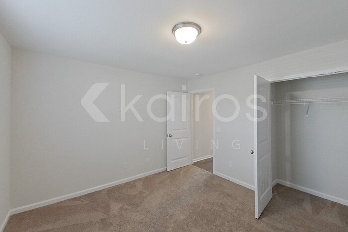Building Photo - 103 St Matthew Wy
