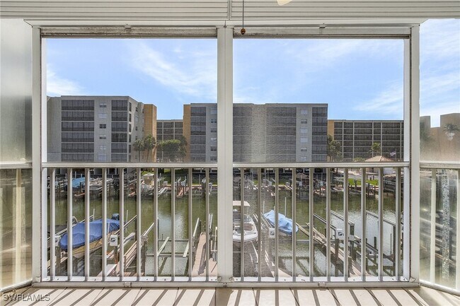 Building Photo - 4531 Bay Beach Ln