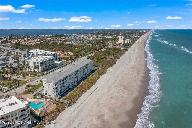 Building Photo - 3037 S Hwy A1A