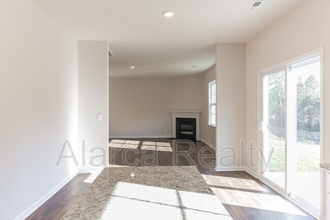 Building Photo - 114 Sequoia Frst Dr