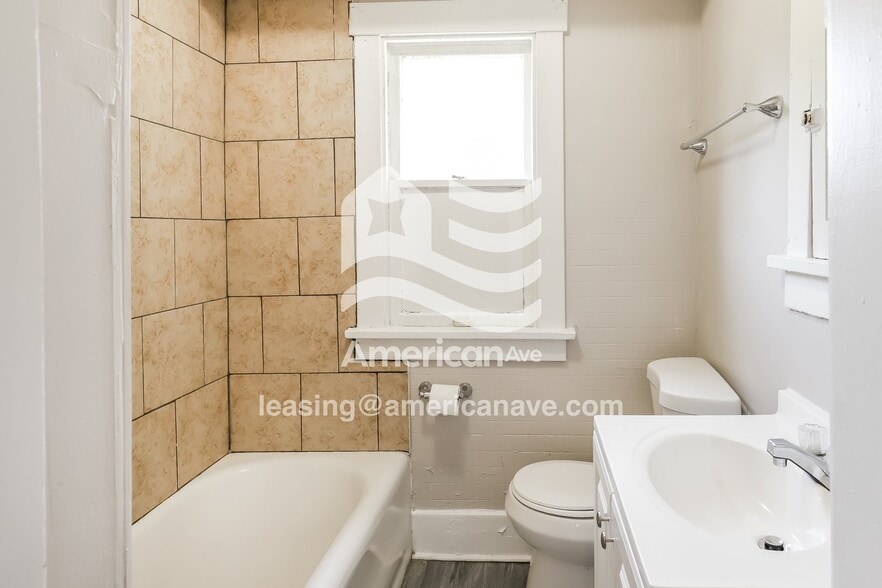 Building Photo - 5621 N 29th St