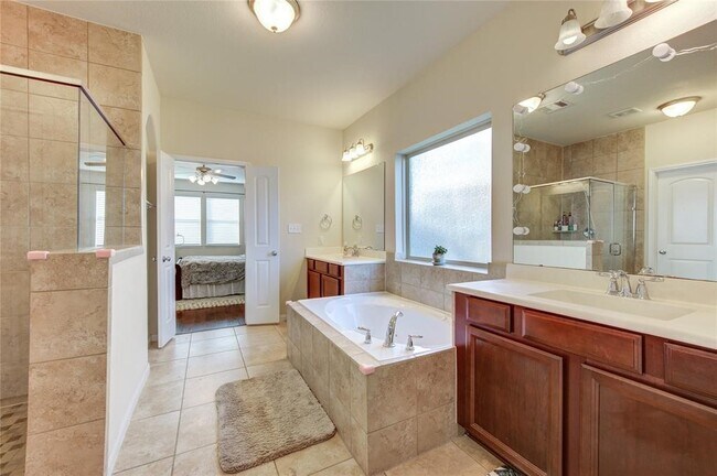 Building Photo - 6011 Marble Bend Ln