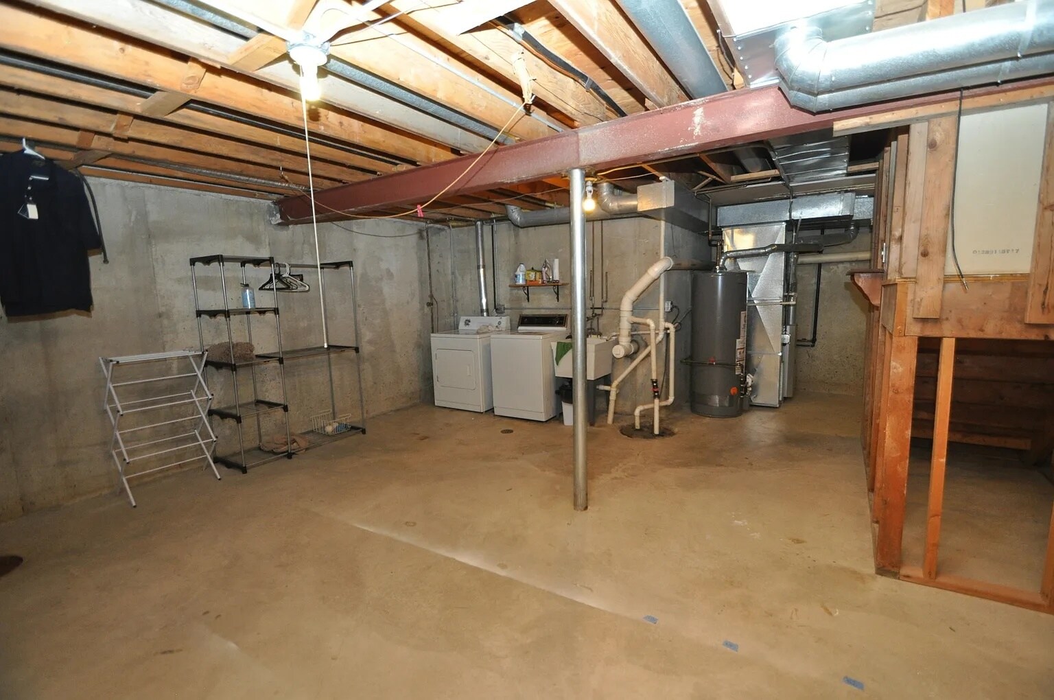 Building Photo - 17573 Pheasant Dr