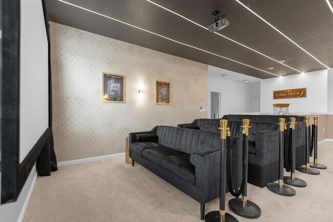 Building Photo - 221 Ballo Dr