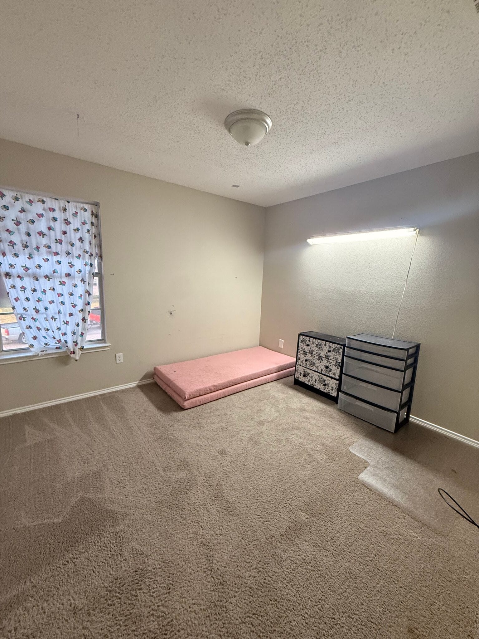 Building Photo - 4329 Apple Dr