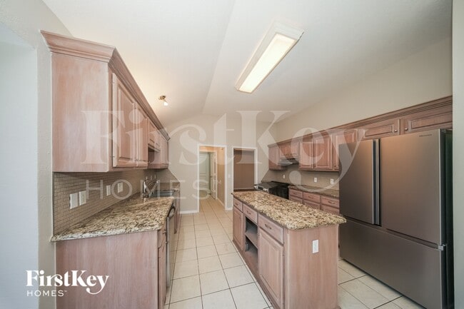 Building Photo - 15517 Arbuckle Heights