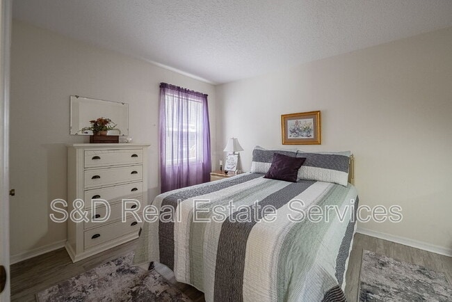 Building Photo - 6042 Seagull Ln