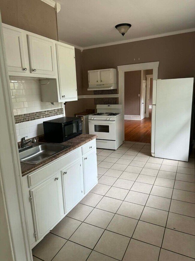 Building Photo - 3436 Fulton St