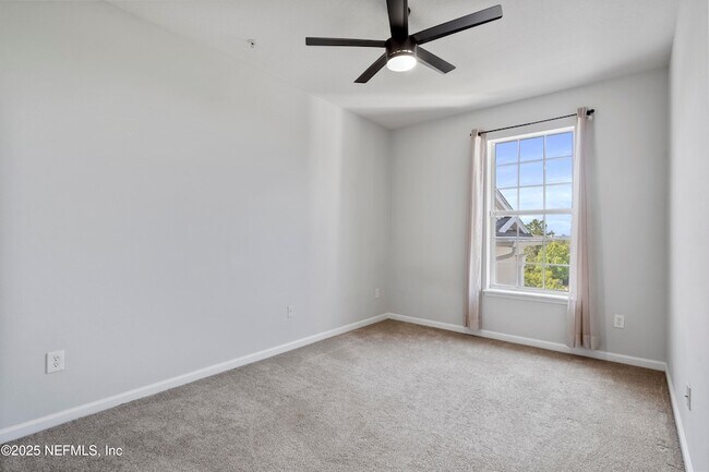 Building Photo - 11251 Campfield Dr