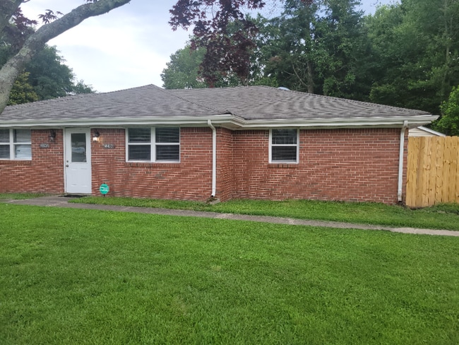 Building Photo - 229 Frank Dr