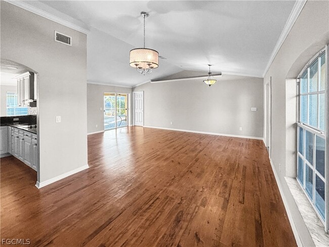 Building Photo - 326 SW 29th St