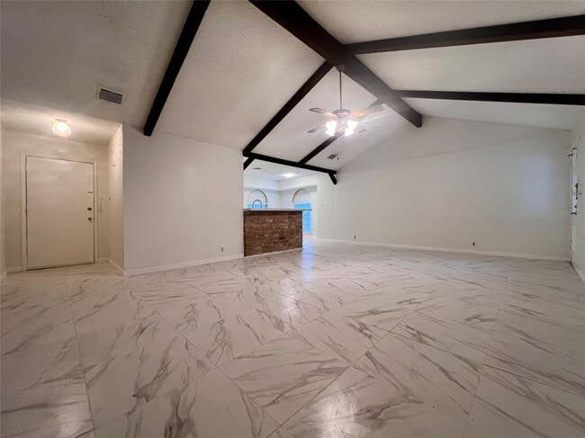 Building Photo - 23111 Bayleaf Dr