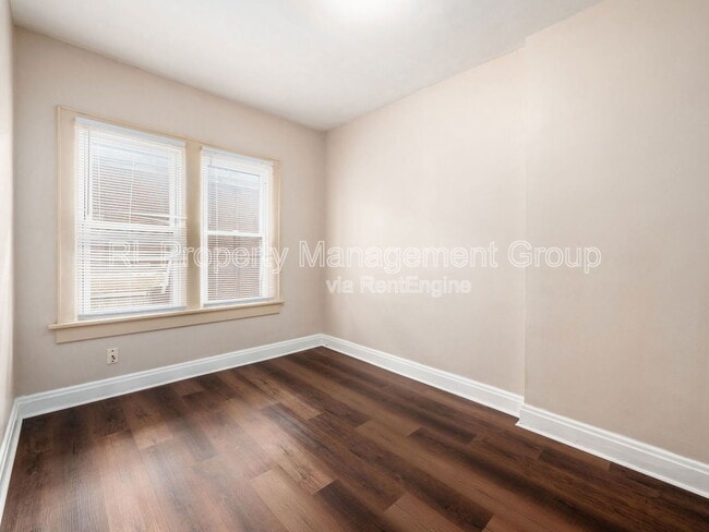 Building Photo - 1168 E Whittier St