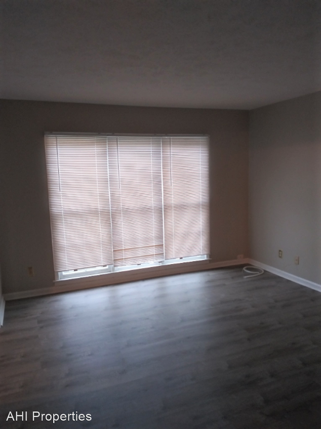Building Photo - 3 br, 2.5 bath House - 2022 Rexford Road