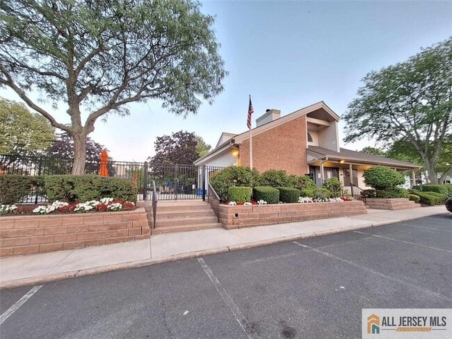 Building Photo - 511 Sunshine Ct