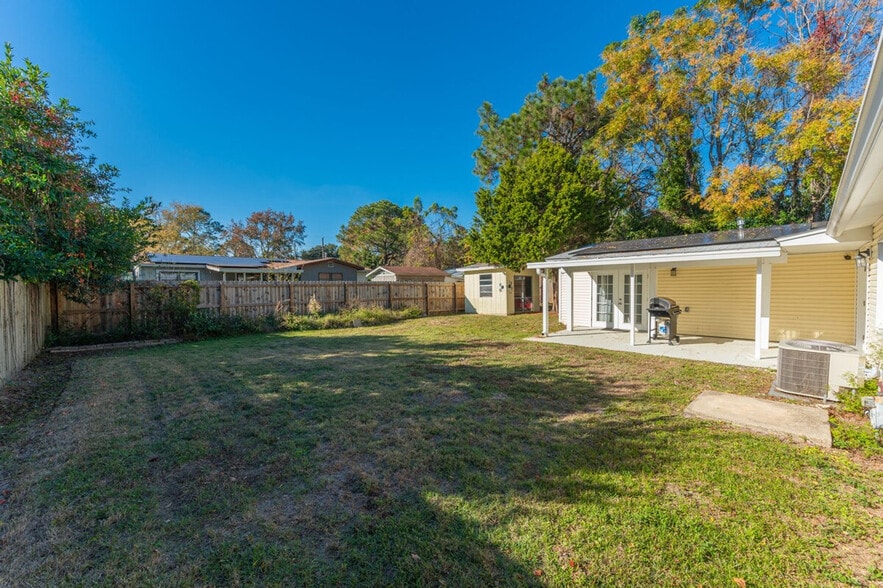 Building Photo - 151 N Lorraine Dr