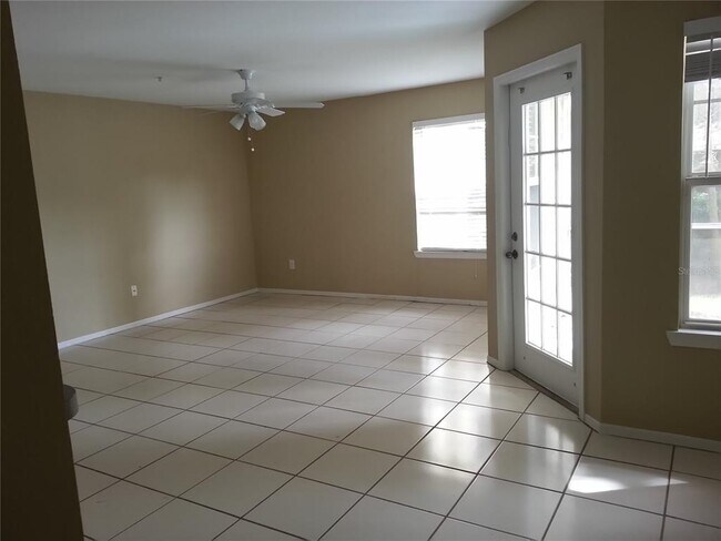 Building Photo - 416 Summit Ridge Pl