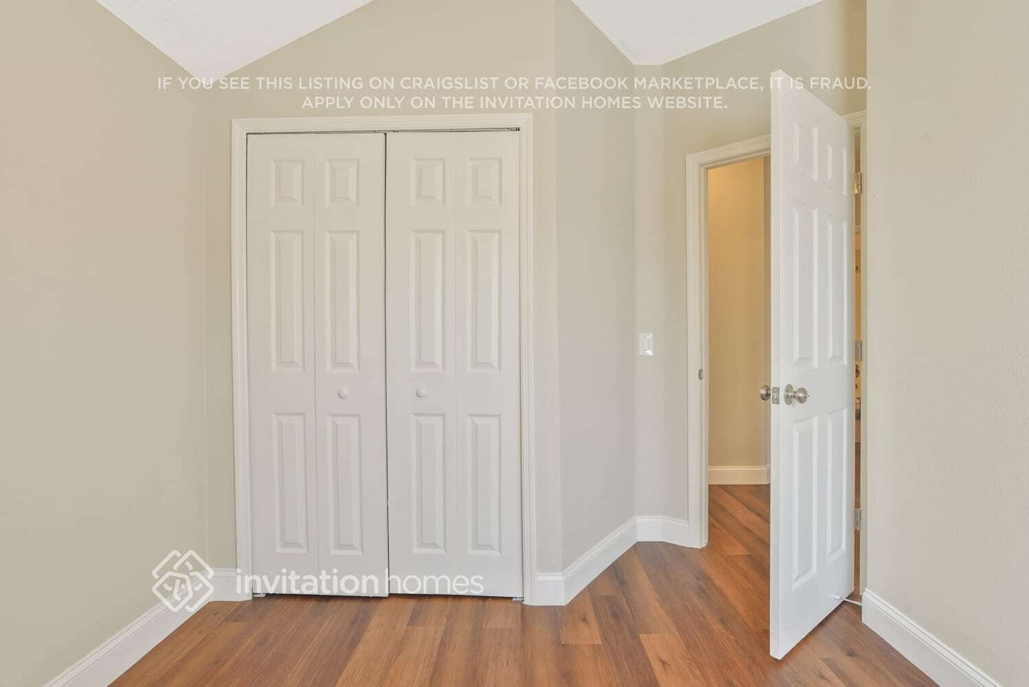 Building Photo - 2218 Santa Lucia St